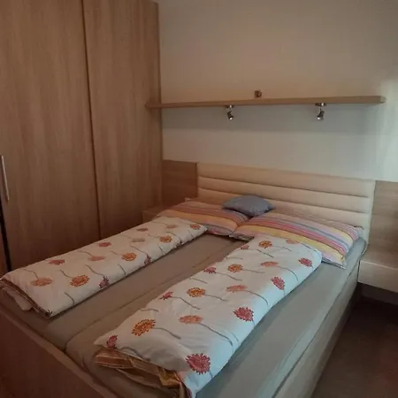 Apartman 22 Vsemina
